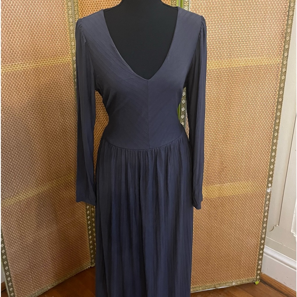 EUC Loft size 12 grey dress